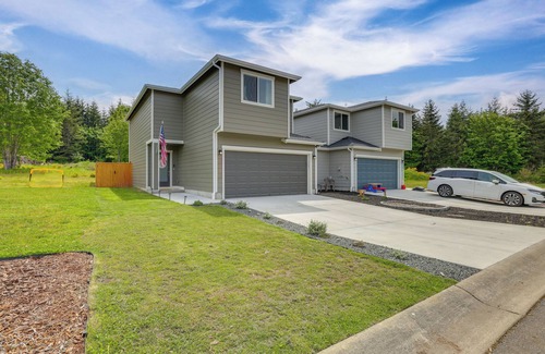 Port Angeles Apartment | 2 Mi to Olympic National Park: Hot Tub Haven!