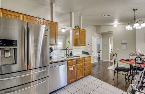 Norman Cottage | 2 Mi to OU: Family-friendly Retreat w/Patio!