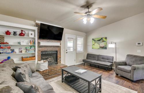 Norman House | 2 Mi to OU Family-Friendly Retreat with Patio!