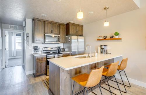 McCall House | Inviting McCall Townhome with Breathtaking Mountain Views