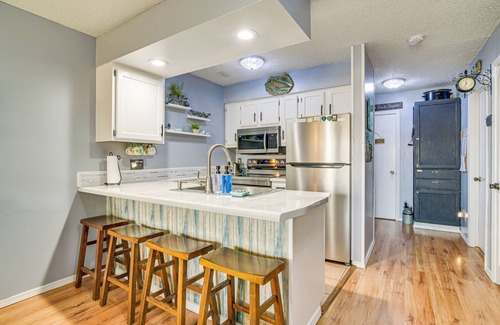 Notch Estates Condo | Top-Rated Branson West Condo with Pool and Central Location