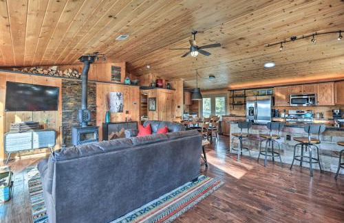 Saint Mary's House | Inviting St Marys Retreat with Mountain Views & Hot Tub