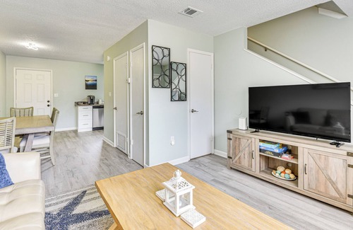 Niceville House | 2 Mi to State Park: Dog-Friendly Niceville Home
