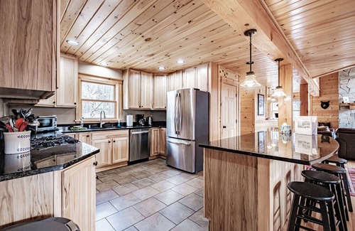 Sunday River Area Ski Chalet | Unforgettable Adventures Await Near Sunday River Resort!