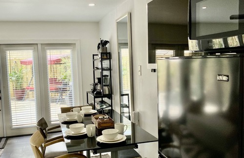 Poiciana Park II Apartment | Bright King Studio Steps from the Beach with Ocean Views