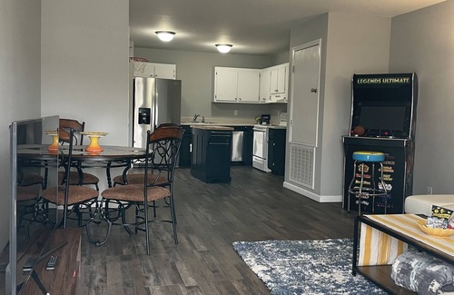 Clarksville Apartment | Ideal Location: 2-Bedroom Retreat Near Fort Campbell