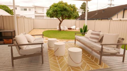 Ettalong Beach House | Beachside Retreat with Firepit Yard - Kid Friendly Getaway