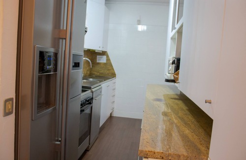 Ofir House | Beachside Retreat with Private Pool and Spa, 20 Min to Oporto