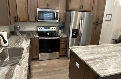 Waveland House | Beachside Family Retreat with Kitchen & Breakfast Included