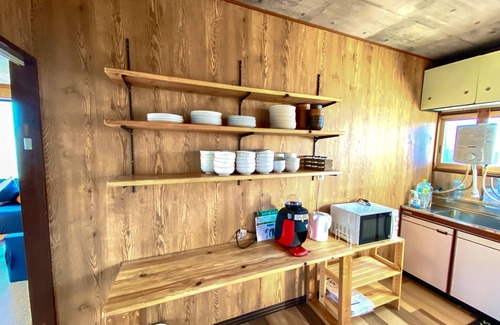 Noboribetsu House | Pet-Friendly Retreat: Steps from JR Noboribetsu