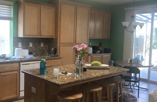 Elk Grove House | 2 Minutes walking distance to local Park