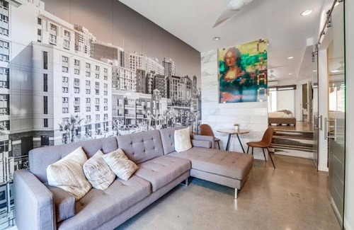 Little Italy Condo | Modern Retreats in the Heart of Little Italy
