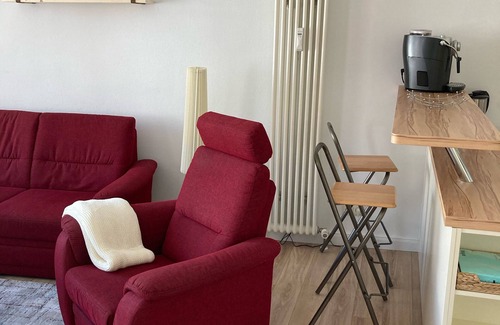 Warnemuende Apartment | Oceanview Retreat: O.G. "Upper Deck" with Spa & Breakfast
