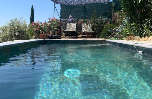 Beaumes-de-Venise Cottage | Cozy Retreat for 2-3 in Provence with Pool and Breakfast