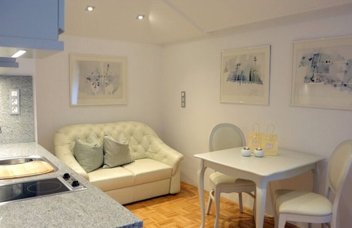 Siska District Apartment | 2 Person Apartment [2]