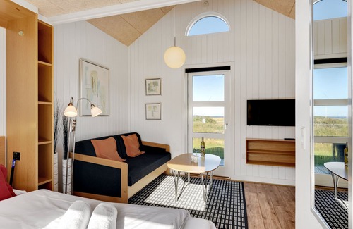 Ranum House | Cozy Bungalow for Two at Landal Rønbjerg with Ocean View