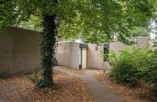 Municipality of Beesel House | Cozy Bungalow at Holiday Park Landal De Lommerbergen