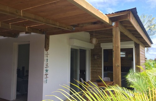 Sainte-Anne Cottage | Discover Studio Steps from Helleux Beach with Spa Access
