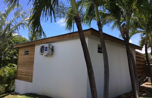Sainte-Anne Cottage | Discover Studio Steps from Helleux Beach with Spa Access