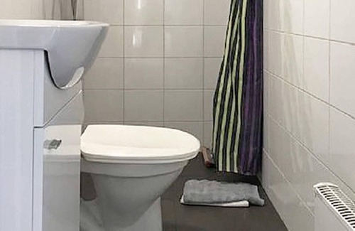 Falkenberg House | Cozy Holiday Home for Two with Oceanfront Views in Falkenberg