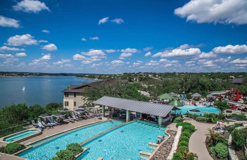 Lakeway Hotel | Explore Pet-Friendly Retreats at Lakeway Resort & Spa