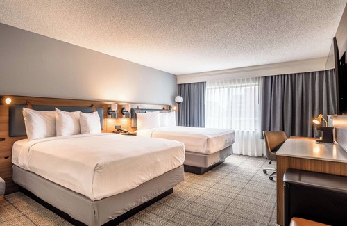Richardson Hotel | Pet-Friendly Retreat with Pool & Free Parking Near Nature