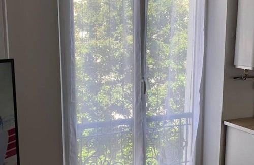 Parchamp–Albert Kahn Apartment | Welcoming 2 Pièces Boulogne Nord: Family-Friendly Retreat