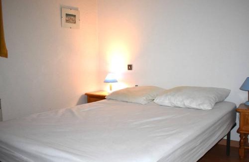 Font-Romeu-Odeillo-Via Apartment | Panoramic View Apartment with Balcony in Font-Romeu