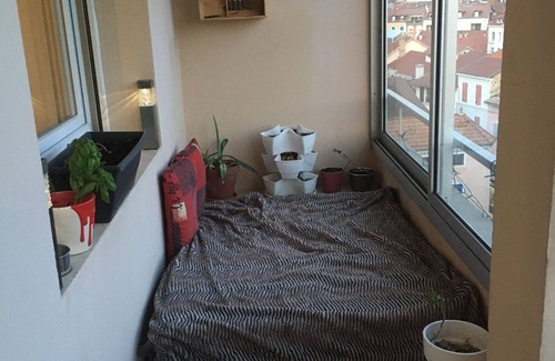 Gap House | Ideal 2-Room Stay with Parking in City Center