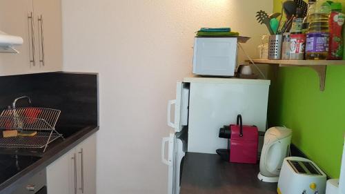 Villard-de-Lans Apartment | Cozy 2-Room Retreat with Mountain Views for Families