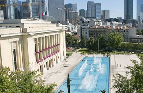 Puteaux Apartment | Family-Friendly Retreat in Puteaux la Défense