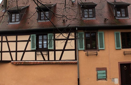 Ammerschwihr Apartment | Comfort and Calm at 2-pied des Vosges, Free WiFi Included