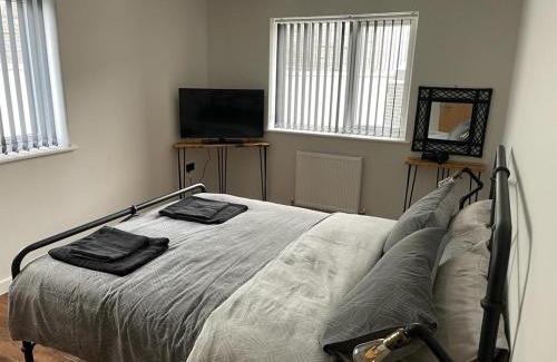 Aberystwyth Apartment | Experience Comfort at 2 Plas Morolwg - Rated 9/10!