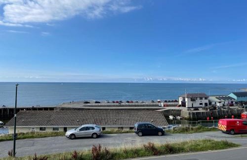 Aberystwyth Apartment | Experience Comfort at 2 Plas Morolwg - Rated 9/10!