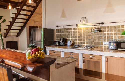 Hin Hong Villa | Discover Private Tropical Villas with Ocean Views & Yoga Space