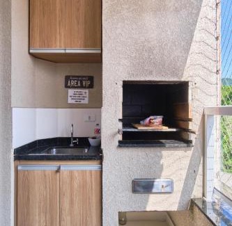 Estufa II Apartment | Stylish Retreat with Pool & Ocean View, 1 km from Praia Grande