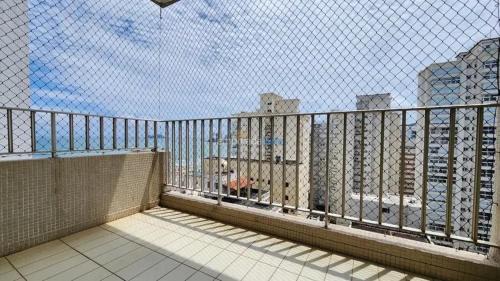 Pitangueiras Apartment | 2 Quartos esquina com a praia, frente ao shopping 6 pessoas