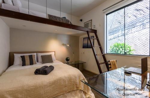 Urca Apartment | Beautiful 4-Star Retreat: Bay View & Full Kitchen, Wi-Fi