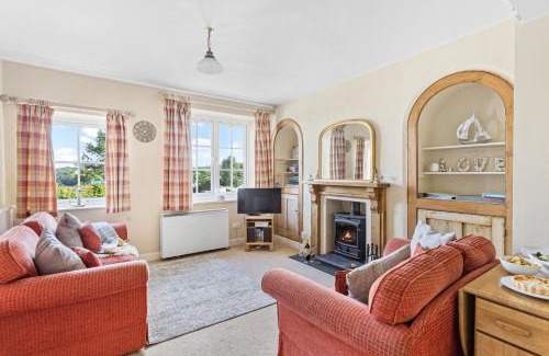 Dittisham House | Pet-Friendly Retreat at 2 Rock Cottages - Family Friendly Oasis