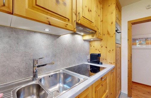 Celerina-Schlarigna Apartment | Charming 2-Room Apartment with Kitchen & Child-Friendly Space