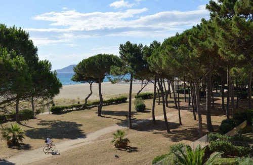 Argeles Plage Apartment | Charming Apartment in Argelès-sur-Mer with Ocean View