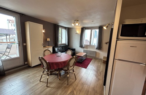 Thonon-les-Bains Apartment | Pet-Friendly 2 Room Apartment in Thonon Center, 9.6/10 Rating