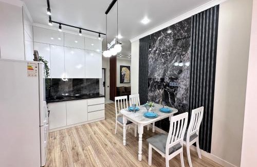 Almaty Apartment | Guest Rated 9.8: Family-Friendly 2 Room Apartment at ЖК Комфорт Сити Бизнес