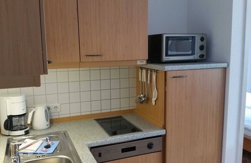 Neuensien Apartment | Ocean View Retreat: 2-Room Apartment at Fischerhaus Seedorf