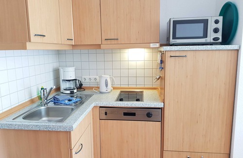Neuensien Apartment | Ocean View Retreat: 2-Room Apartment at Fischerhaus Seedorf