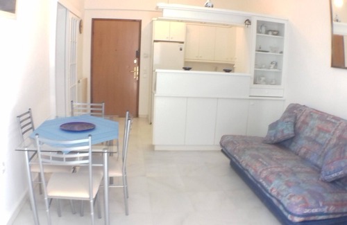 Kalamata Apartment | Beachfront 2-Room Apartment with Ocean View and Spa