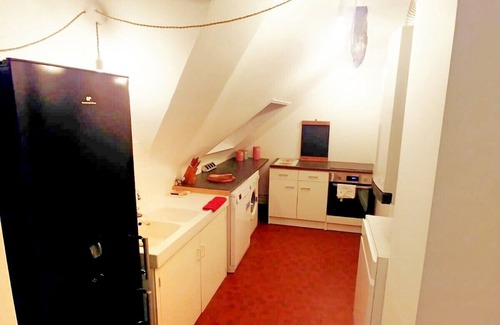 Chartres Apartment | Historic 2-Room Apartment with Cathedral View & Kitchen