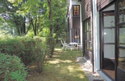 Moosach House | Cozy 2-Room Apartment in Munich with Garden Access