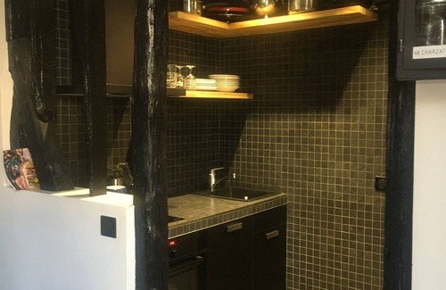 Batignolles Apartment | Charming 2-Room Apartment Near Rue de Levis, Top Rated!