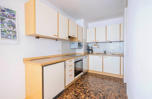 Immenstaad am Bodensee Apartment | Top-Rated 2-Room Apartment with Family-Friendly Amenities
